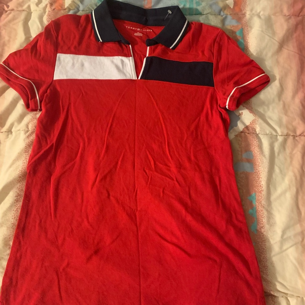 Small Tommy Hilfiger T-shirt brand new never worn